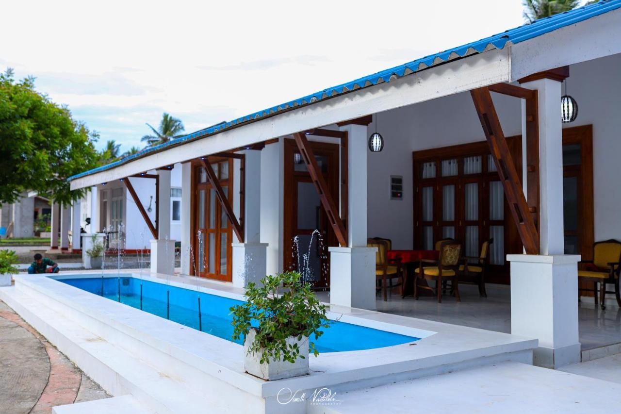 Ceylonta Beach Resort And Spa Hambantota Kültér fotó