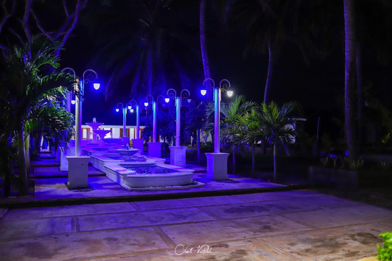 Ceylonta Beach Resort And Spa Hambantota Kültér fotó