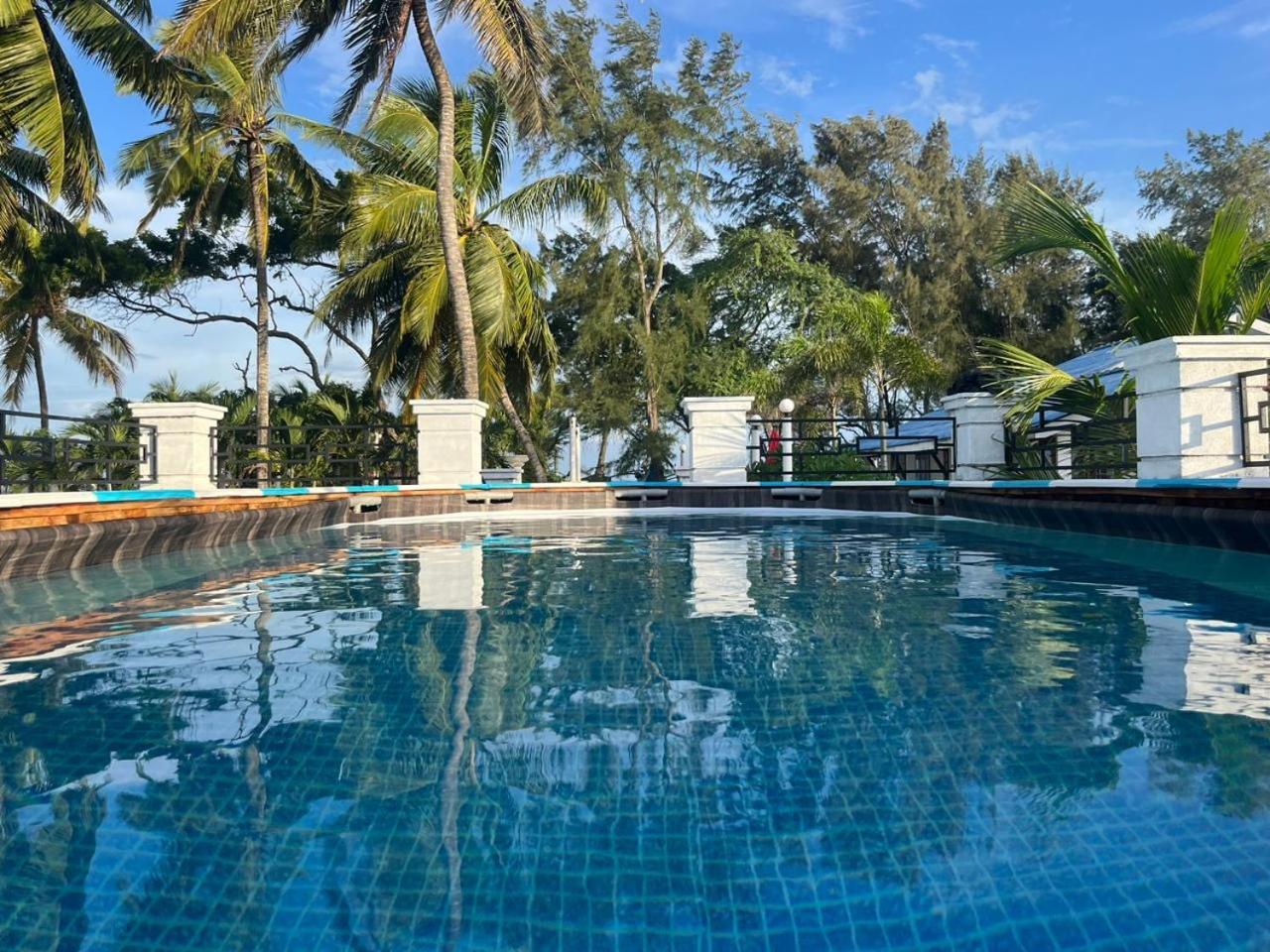 Ceylonta Beach Resort And Spa Hambantota Kültér fotó